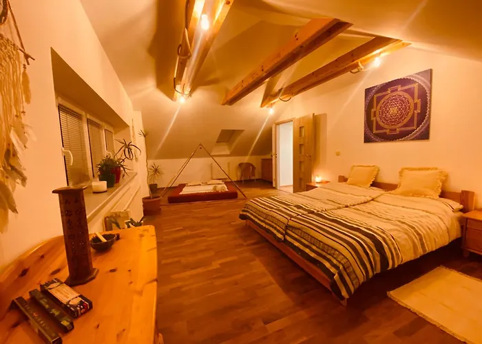 Pyramida & Sauna Relax Guest House