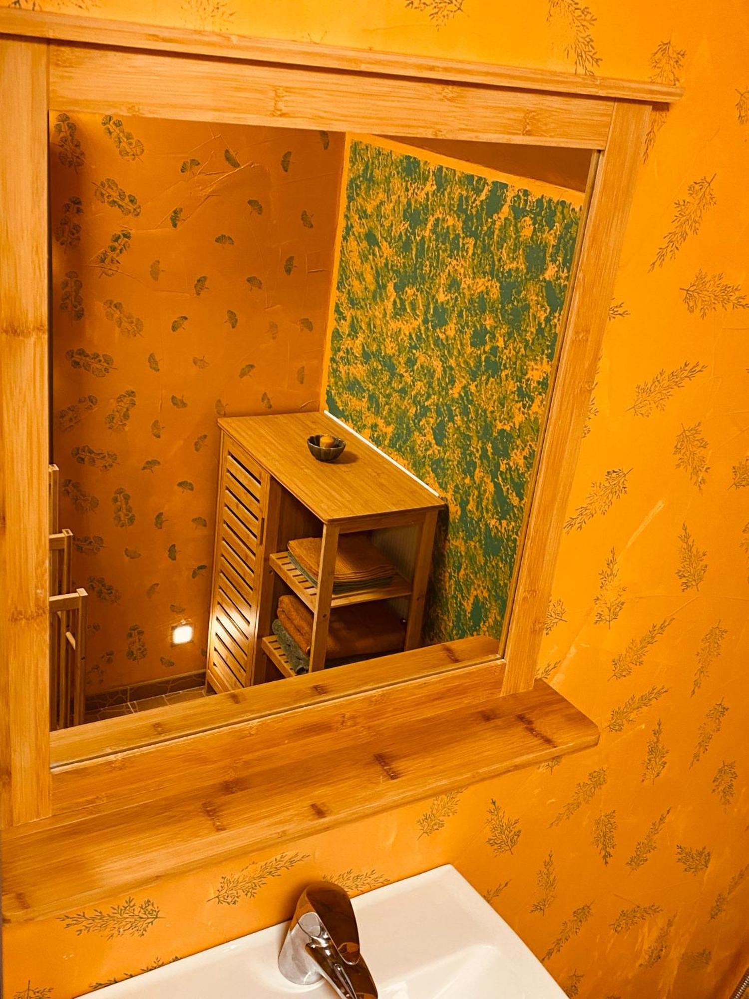 Pyramida & Sauna Relax Homestay *